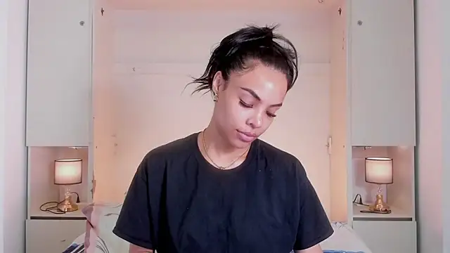 Blackywhiite online show from 12/21/25, 06:42