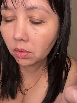 Love  Mom online show from 10/24/25, 06:26