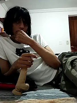 sophiasleepy1 online show from 12/04/25, 04:16