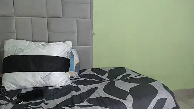 Mimi Passion online show from 12/19/25, 04:47