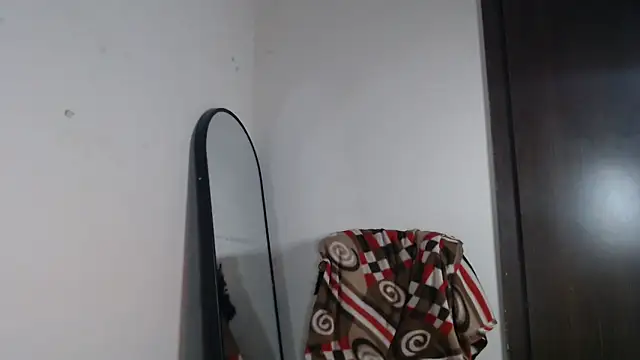 Hottie hania online show from 12/20/25, 06:59