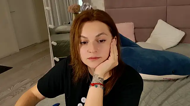 KirraMoss online show from 07/11/26, 10:29