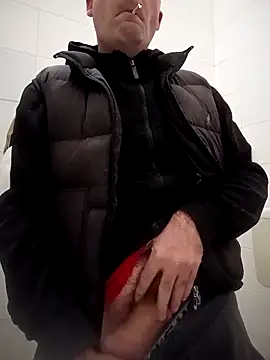 Romaeterna  online show from 12/18/25, 08:04