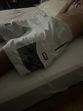 Snapshot of magrinho_sp chatting on 10/26/25, 01:33 magrinho sp online show from 10/26/25, 01:33