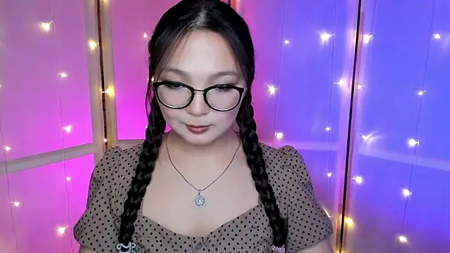 Nikki-awesome online show from 11/04/25, 04:28