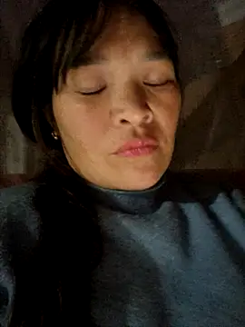 chipu06 online show from 11/28/25, 01:47