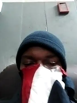 loVbRo1 online show from 10/26/25, 09:42