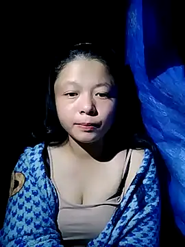 lisa-bae00 online show from 10/27/25, 10:14