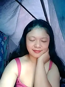 lisa-bae00 online show from 10/30/25, 11:49