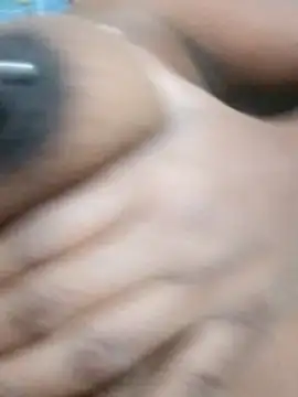 Snapshot of Jennyy31 chatting on 10/27/25, 11:41 Jennyy31 online show from 10/27/25, 11:41