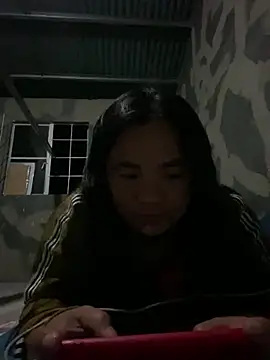 Snapshot of Boobsie4u chatting on 10/21/25, 03:35 Boobsie4u online show from 10/21/25, 03:35