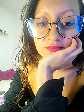 Snapshot of Pinkvixen69 chatting on 01/13/26, 07:08 Pinkvixen69 online show from 01/13/26, 07:08