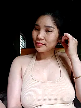 Snapshot of Bear_bear0 chatting on 04/24/26, 01:19 Bear bear0 online show from 04/24/26, 01:19