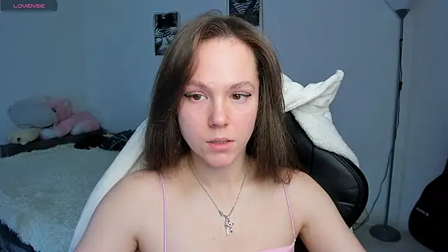 cute little Emily online show from 11/03/25, 04:03