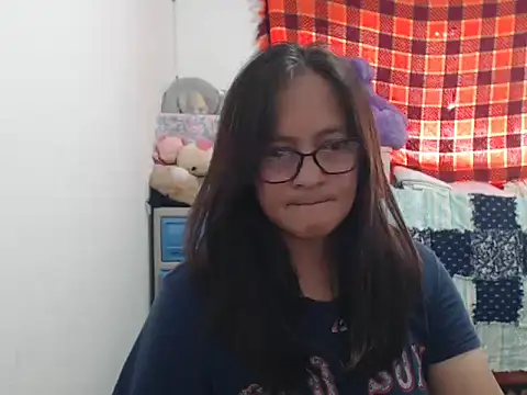 Kinkybela2025 online show from 11/18/25, 12:49