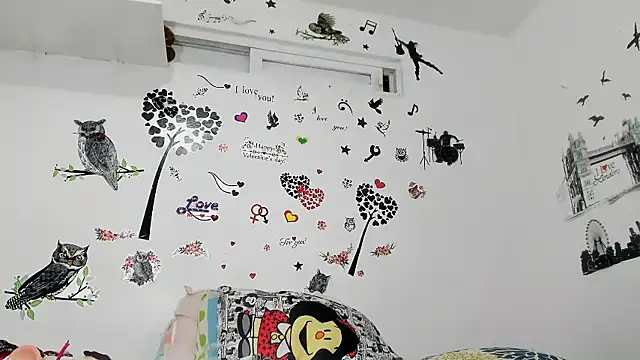 YAILIN 04 online show from 12/03/25, 01:57