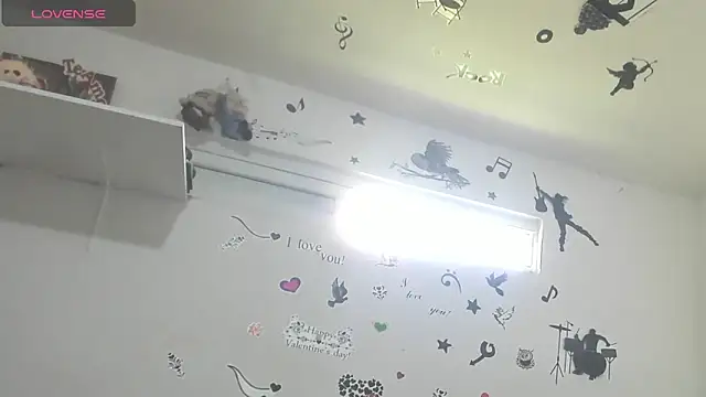 YAILIN 04 online show from 04/20/26, 05:05