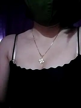 Snapshot of Minmin688 chatting on 10/22/25, 03:01 Minmin688 online show from 10/22/25, 03:01