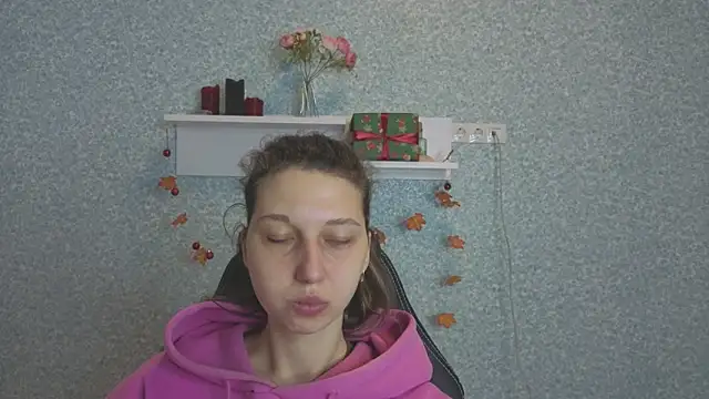 CuteEllii online show from 01/13/26, 05:24