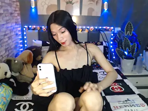 Snapshot of HotNathalie6900 chatting on 02/27/26, 02:06 HotNathalie6900 online show from 02/27/26, 02:06