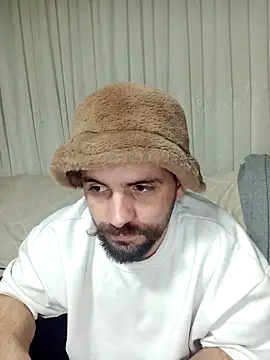 lazzzz09 online show from 12/16/25, 08:36