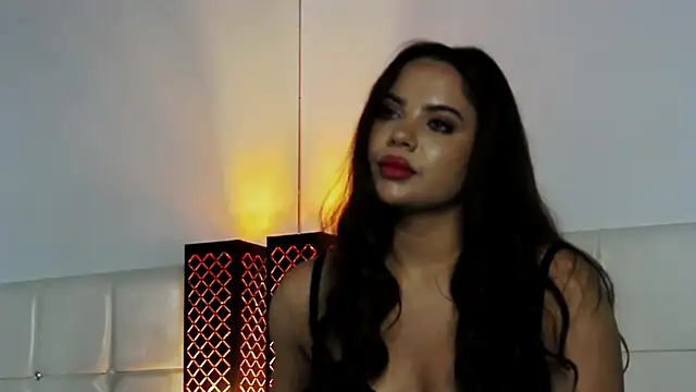 KarinaSparks online show from 11/01/25, 06:48