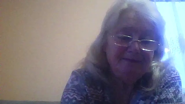 Snapshot of AmyLove353 chatting on 04/23/26, 03:30 AmyLove353 online show from 04/23/26, 03:30