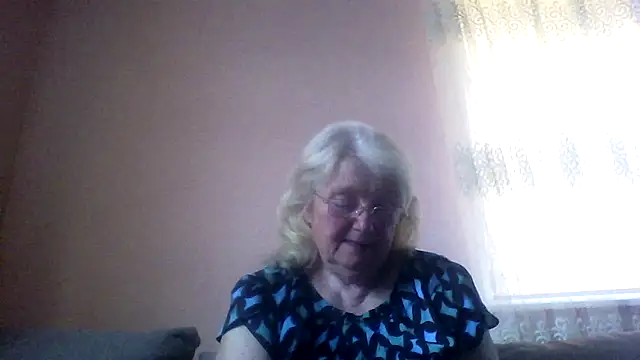 Snapshot of AmyLove353 chatting on 05/22/26, 04:08 AmyLove353 online show from 05/22/26, 04:08
