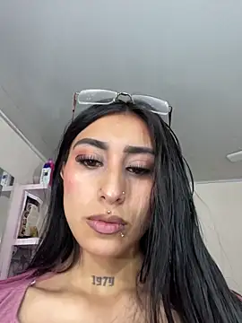 Violeet-Smith online show from 11/13/25, 09:14