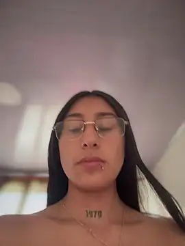 Violeet-Smith online show from 03/24/26, 02:44