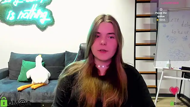 MiraaBloom online show from 11/11/25, 02:06