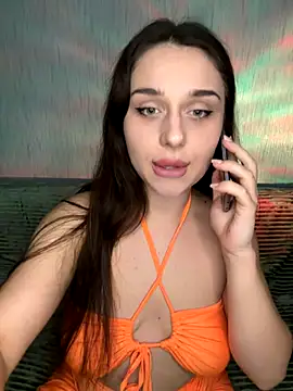 ScarletSi online show from 12/19/25, 08:05