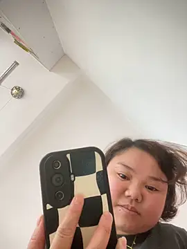 Snapshot of Asa668 chatting on 10/30/25, 04:14 Asa668 online show from 10/30/25, 04:14