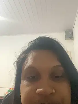 Snapshot of VictoriaSwee chatting on 10/20/25, 05:35 VictoriaSwee online show from 10/20/25, 05:35