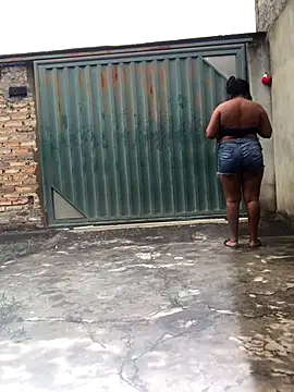 Snapshot of eujamiii chatting on 11/10/25, 11:53 eujamiii online show from 11/10/25, 11:53