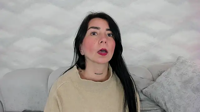 AnnieLove  online show from 11/19/25, 12:49