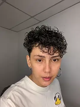 Abby Evanns1 online show from 11/12/25, 01:50