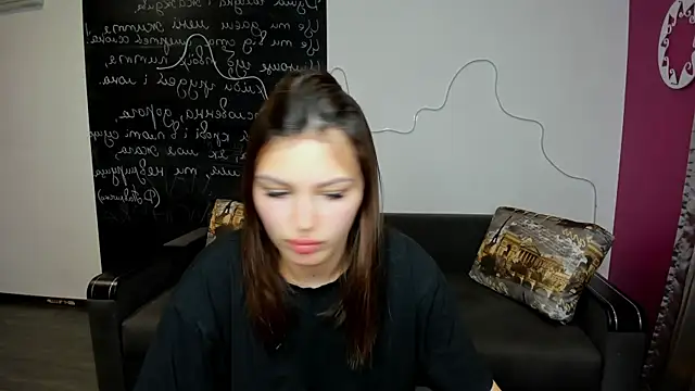 KittyShenson online show from 11/23/25, 12:49