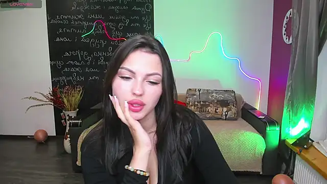 KittyShenson online show from 05/27/26, 05:43