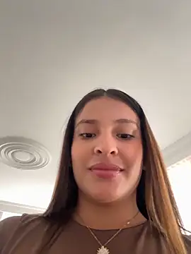 Snapshot of Talia_Bonet chatting on 05/05/26, 01:41 Talia Bonet online show from 05/05/26, 01:41