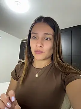 Snapshot of Talia_Bonet chatting on 05/06/26, 01:47 Talia Bonet online show from 05/06/26, 01:47