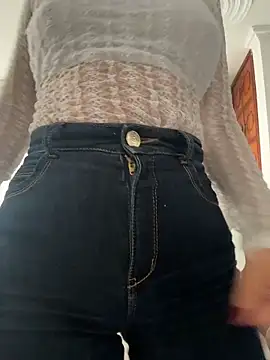 Snapshot of Talia_Bonet chatting on 05/20/26, 01:06 Talia Bonet online show from 05/20/26, 01:06