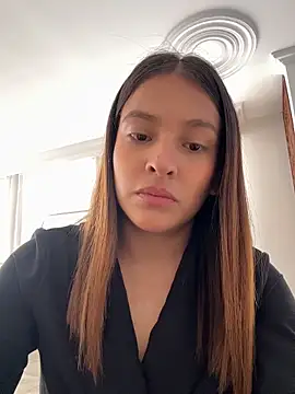 Snapshot of Talia_Bonet chatting on 06/10/26, 01:21 Talia Bonet online show from 06/10/26, 01:21