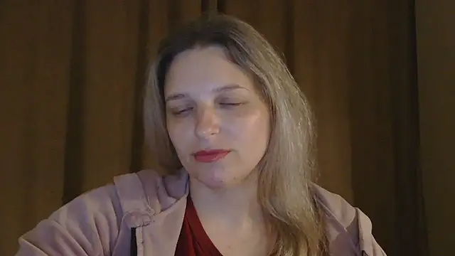 Snapshot of ElisSky301 chatting on 04/09/26, 08:03 ElisSky301 online show from 04/09/26, 08:03