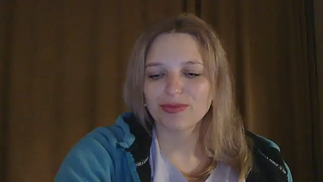 Snapshot of ElisSky301 chatting on 04/30/26, 07:53 ElisSky301 online show from 04/30/26, 07:53