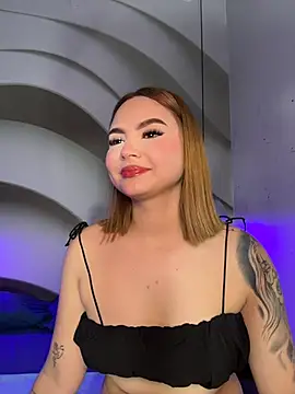 Snapshot of Beella1_ chatting on 07/04/26, 03:40 Beella1 online show from 07/04/26, 03:40
