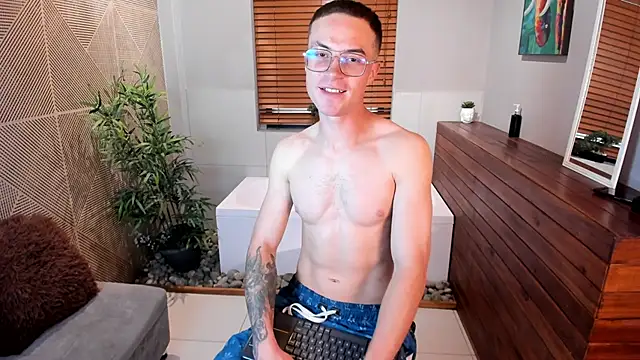 Lil James online show from 11/06/25, 07:48