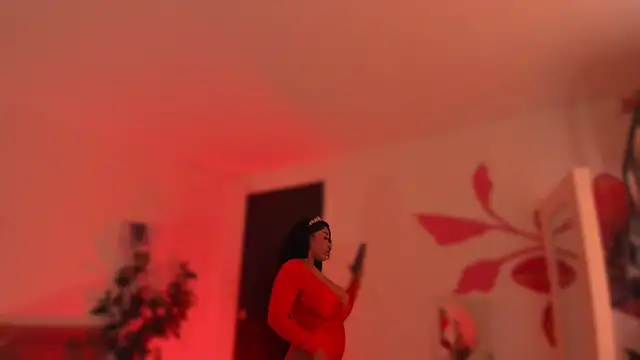 YariRose online show from 02/15/26, 02:25