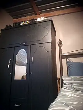 Pussylover911o online show from 11/27/25, 03:36