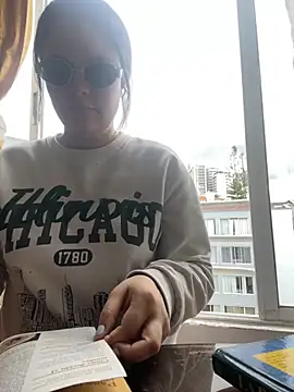 Selena Roa online show from 11/19/25, 04:18